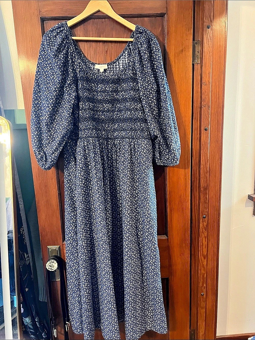 LOFT Floral Maxi Dress in Blue & White Size XL Like New